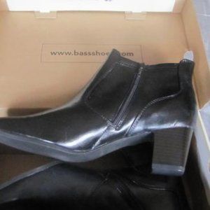 Bass ankle boots